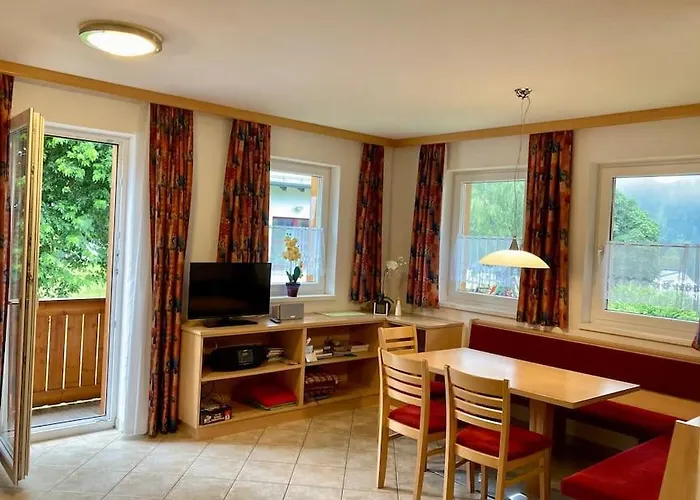 Exklusives Apt Mit 3 Schlafzimmern & 3 Baedern